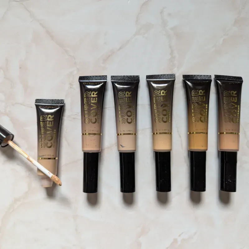 Corrector de ojeras líquido 