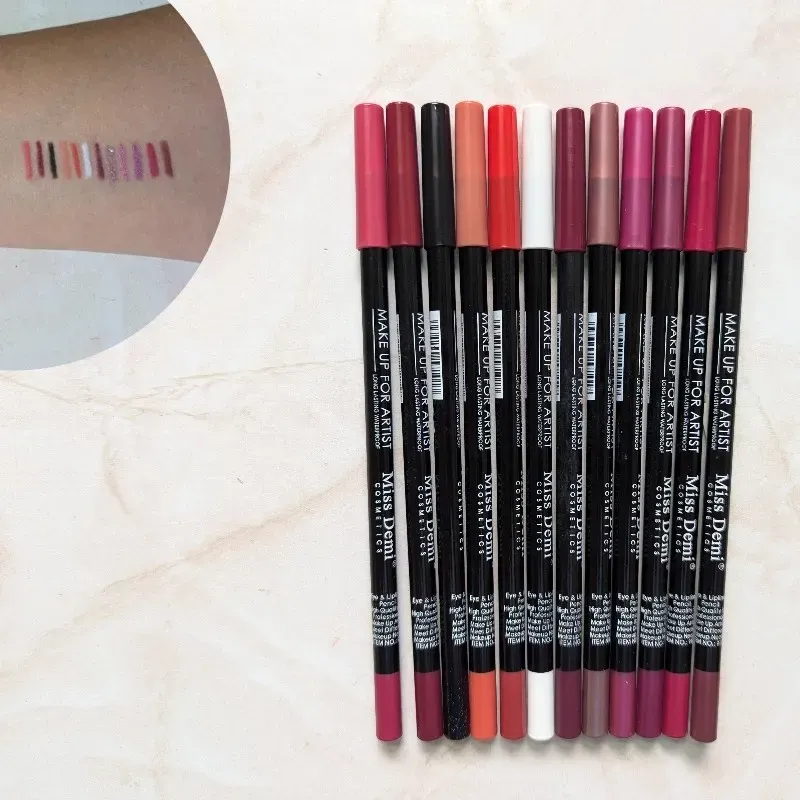 Lápiz de labios y ojos