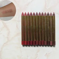 Lápiz delineador de labios