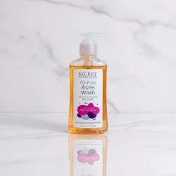 Limpiador facial auxiliar en el tratamiento del acné (Piel Grasa) 221 ml