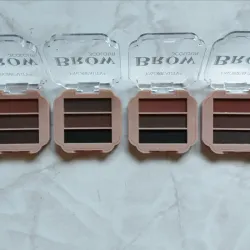 Paleta de sombras para las cejas