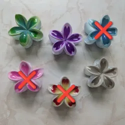 Pellizcos de flor hawaiana 