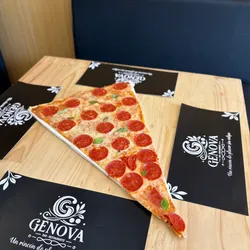 Cuña de pizza gigante