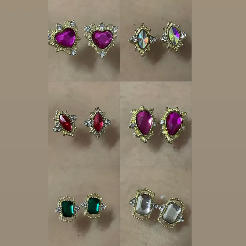 Pareja de joyas