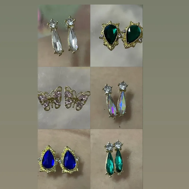Pareja de joyas 