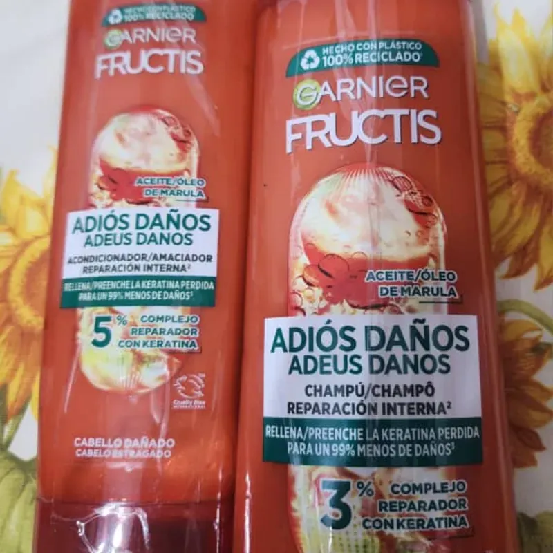 JUEGO DE CHAMPÚ Y ACONDICIONADOR 
