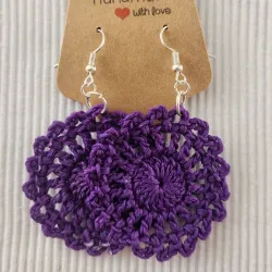 Aretes morado