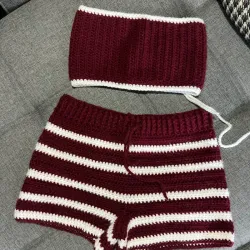 Conjunto rojo vino