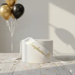 Banda "FELIZ CUMPLEAÑOS" blanca con letras doradas
