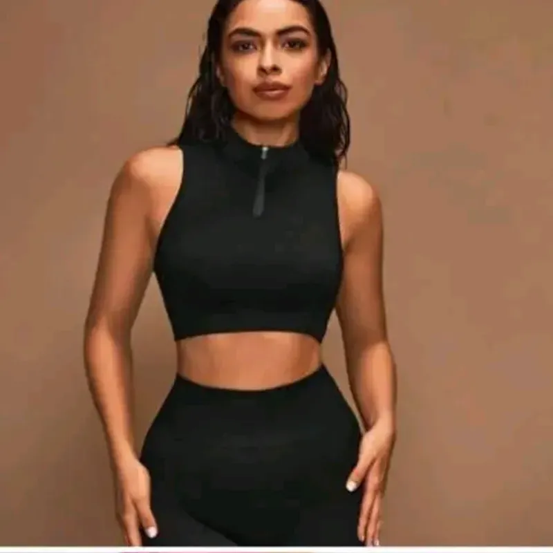 Juego de licra y blusa