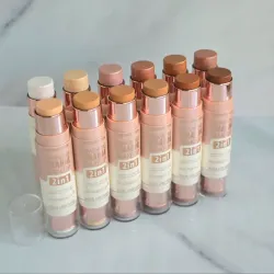 Contorno e iluminador en crema