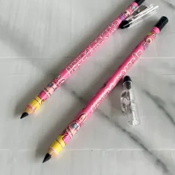 Lápiz de ojos Labubu