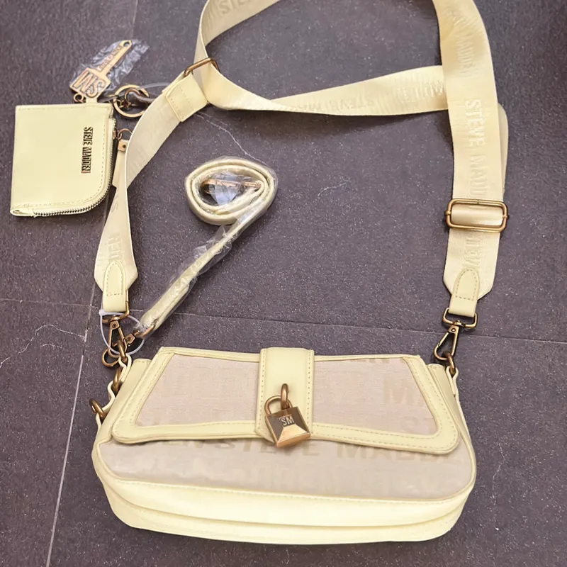 Cartera Steve Madden