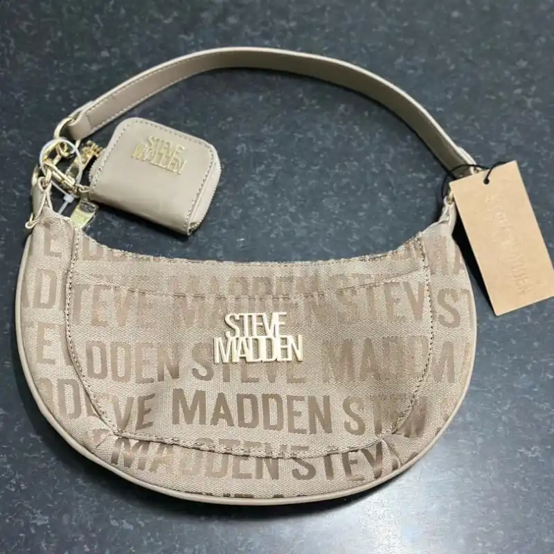 Cartera Steven Madden 