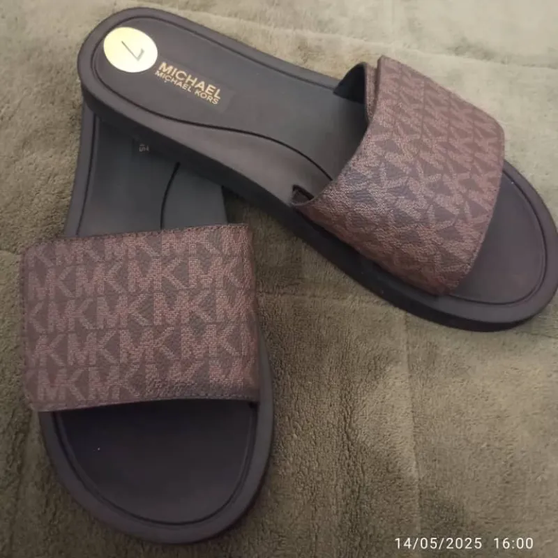 Chancletas Michael Kors 