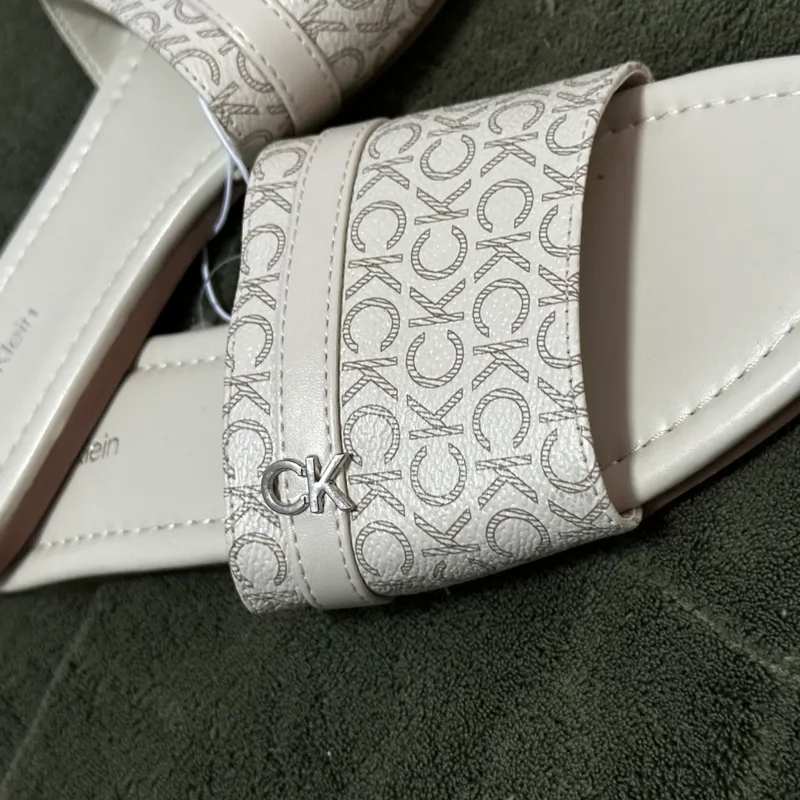 Sandalias Calvin Klein 