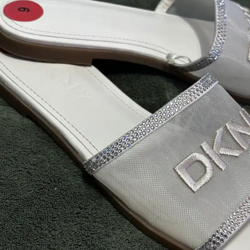 Sandalias DKNY 