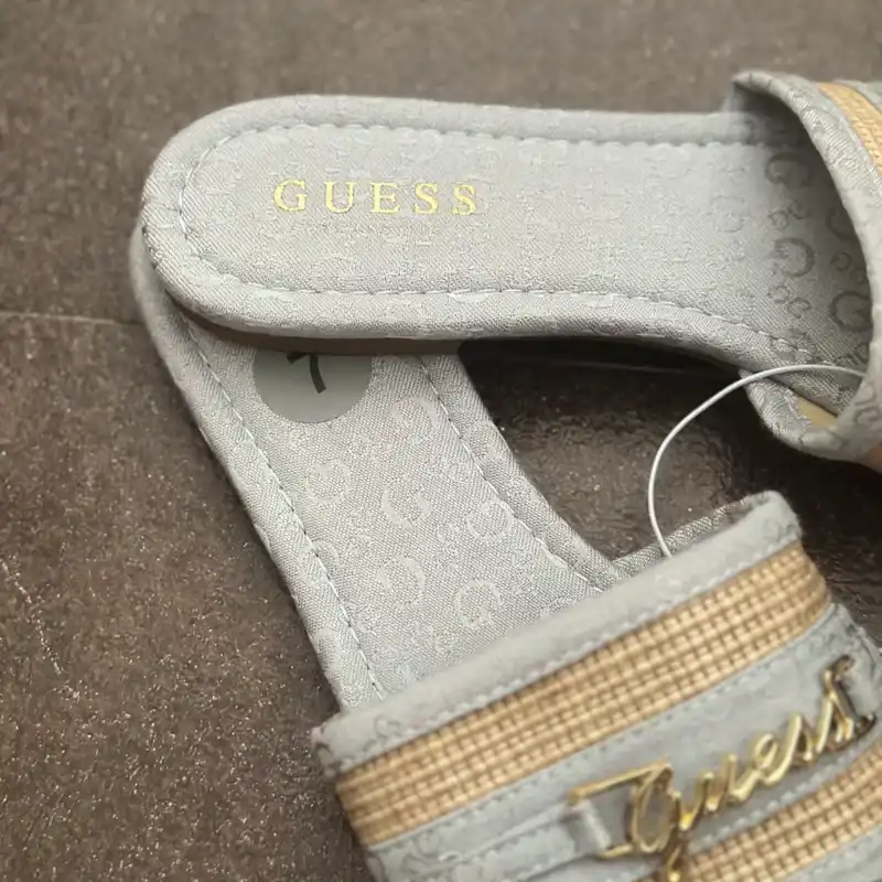 Sandalias Guess