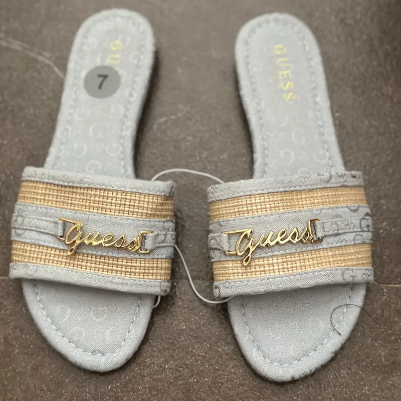 Sandalias Guess