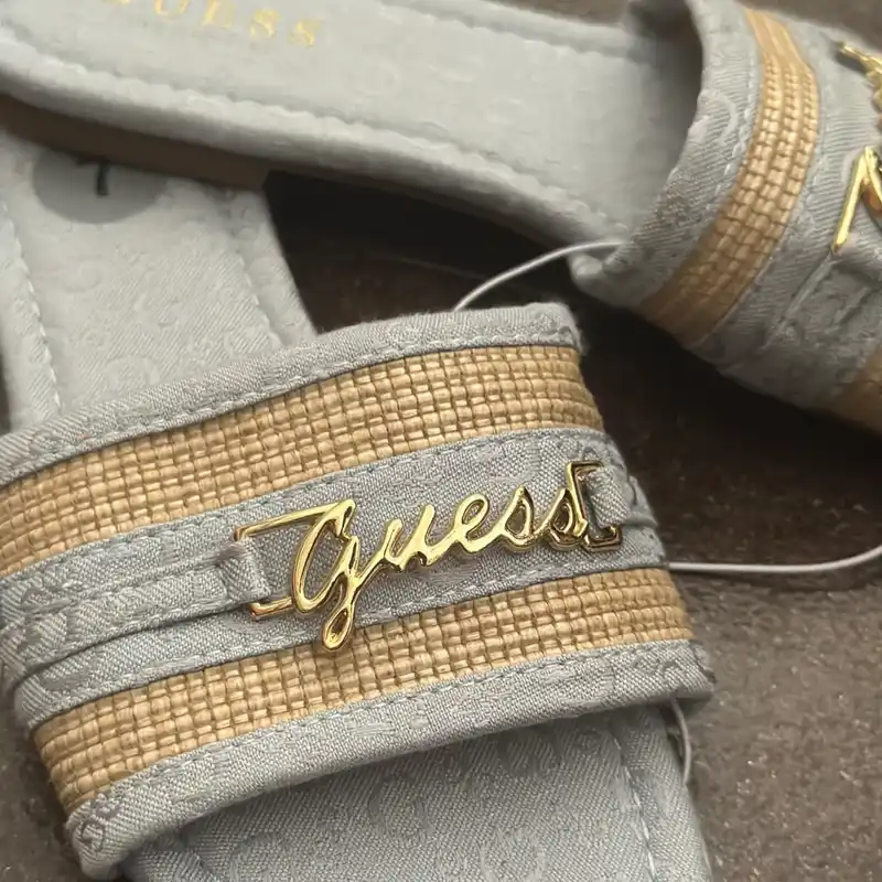 Sandalias Guess