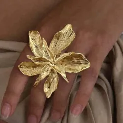 Anillo de flor