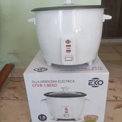 Olla Arrocera Eléctrica (1.8L)