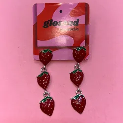 Aretes Plateados de Fresitas colgantes