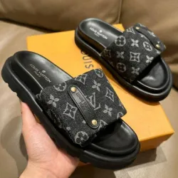 Chancletas Luis Vuitton