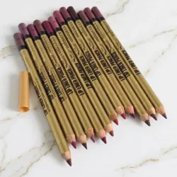 Delineador de labios✨
