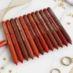 Delineador de labios✨