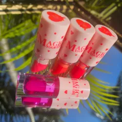 Lip gloss brocha ancha magic