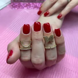 Rubber Base en uñas naturales