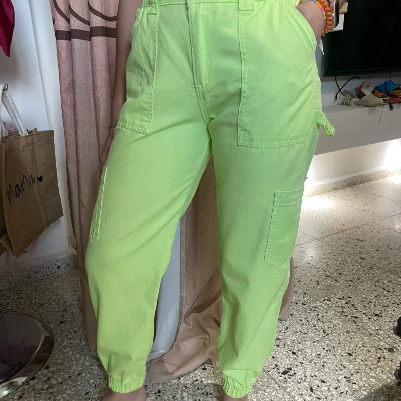 Pantalón verde lima 