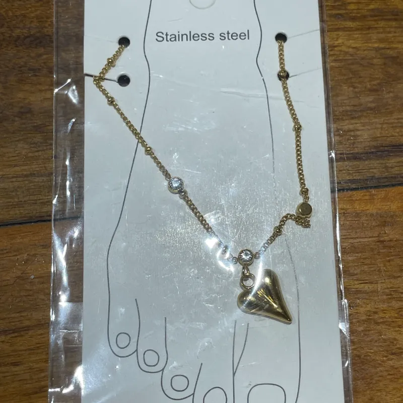 Tobillera con corazón 