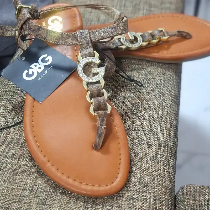 Sandalias Guess