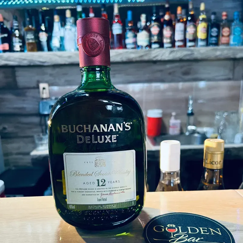 Buchanan's De Luxe 