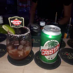 Michelada con cerveza 🍺 Cristal 