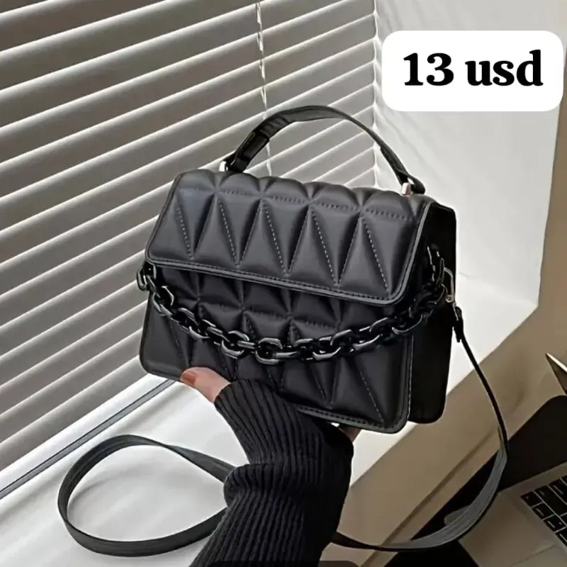 Cartera pequeña negra