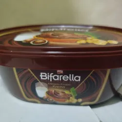 Crema de cocoa y avellanas