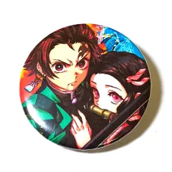 Pin pequeño (32 mm) Tanjiro y Nezuko 