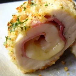 Pescado Imperial - Empanado, Jamón y Queso (1 libra)