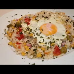 Plato Vegetariano (Huevo, Queso, Vegetales, Vianda y Arroz con Vegetales)