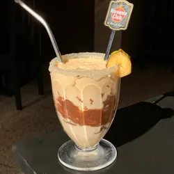 Batido de Mantequilla de maní con Platanito