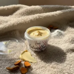 Crema anti manchas con niacinamida y cúrcuma