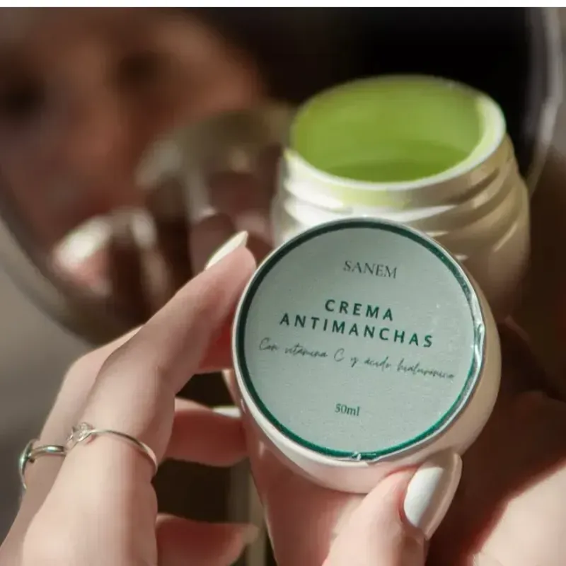 Crema Premium: Vitamina C + Ácido Hialurónico 50ml (Sanem