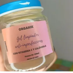 Gel limpiador de Vitamina C y caléndula 🌼🧡