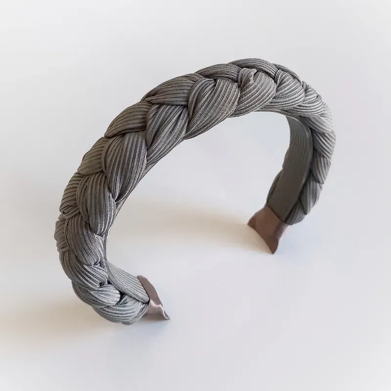 Diadema trenzada gris