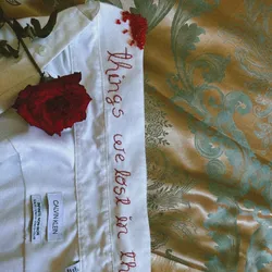 Camisa blanca bordada