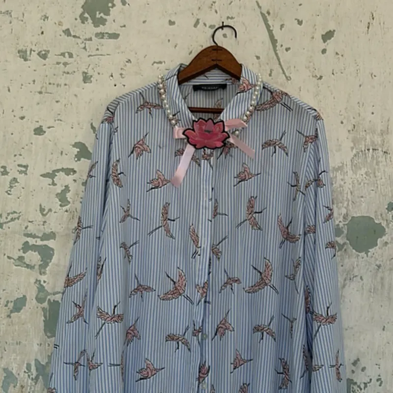 Camisa con grullas