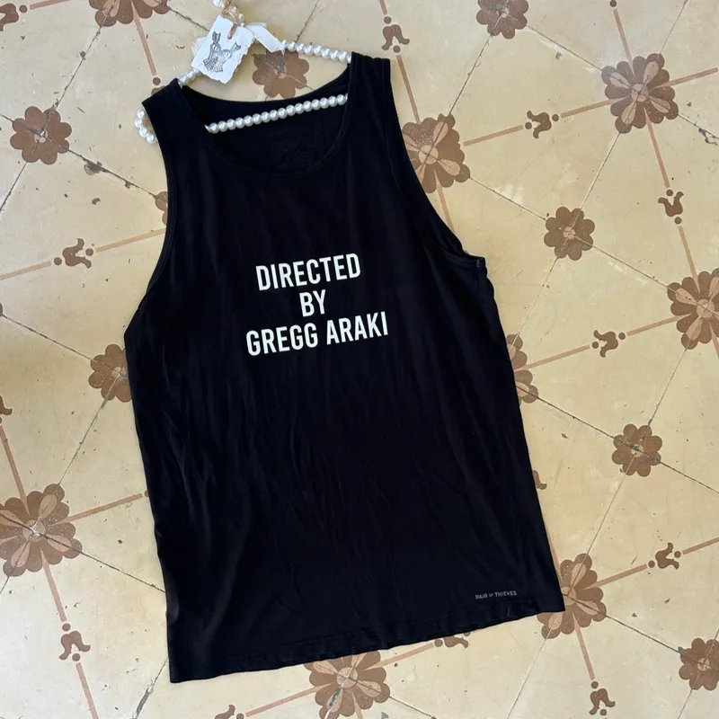 Directed By Gregg Araki Blusas tops Y Camisetas Guermantes Cat logo 